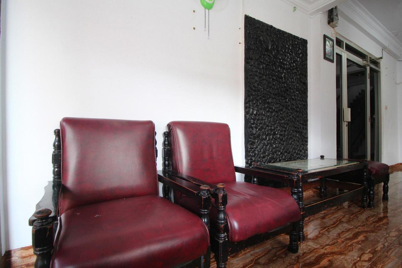 Oyo 2176 Amanah Syariah Residence Bandar Lampung Exterior foto